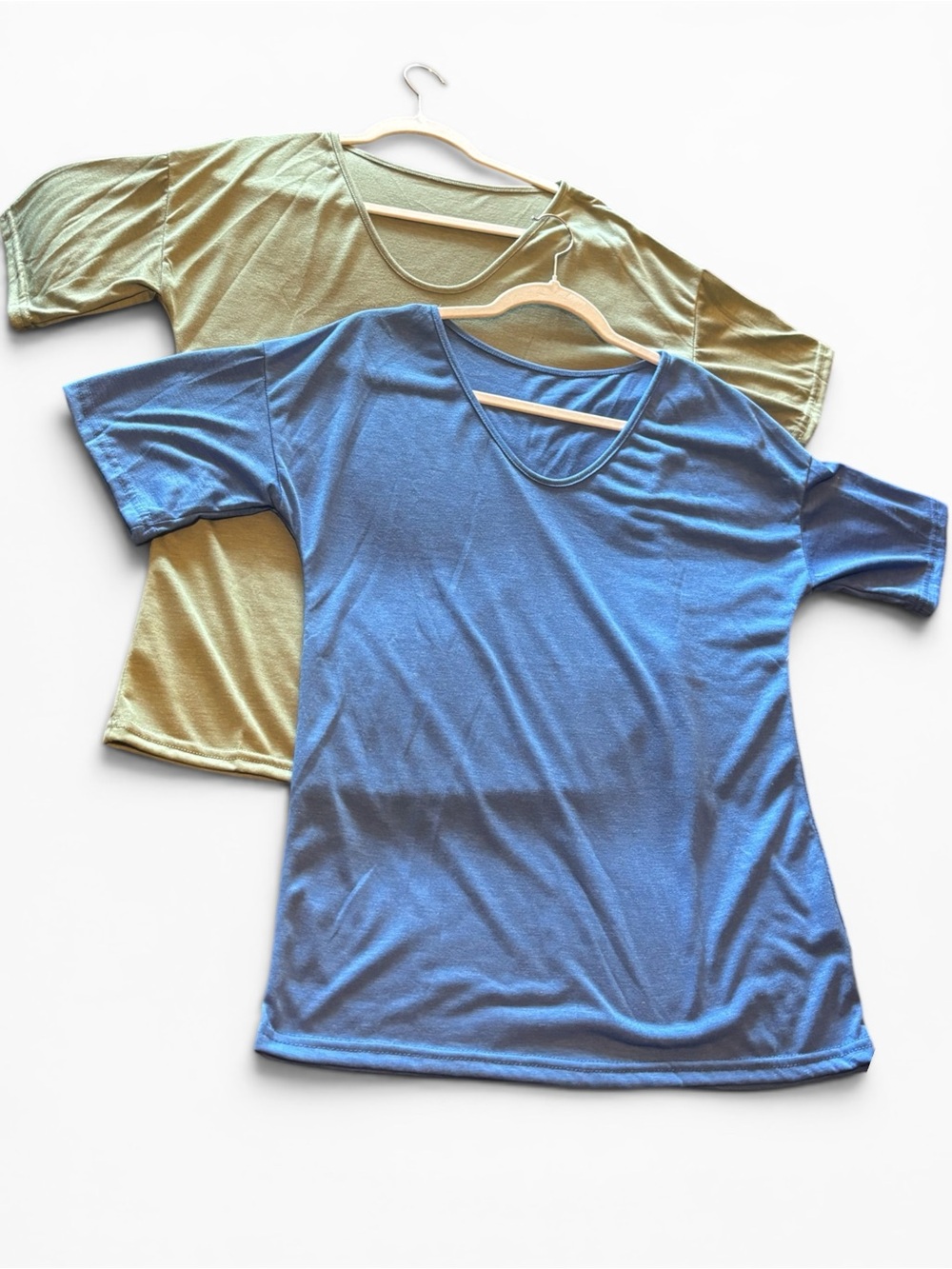 Women’s Scoop Neck Tee – Blue and Olive